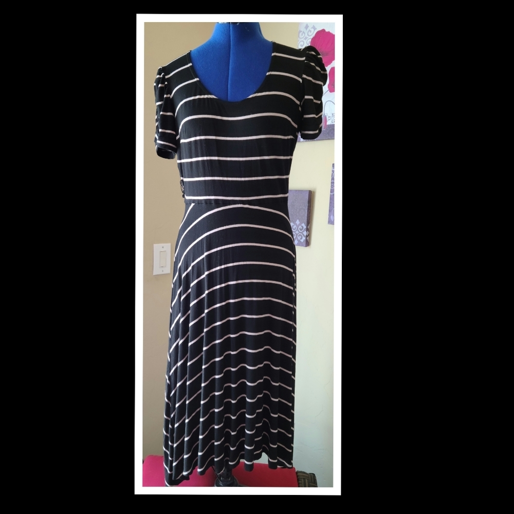 EUC Robbie Bee Dress